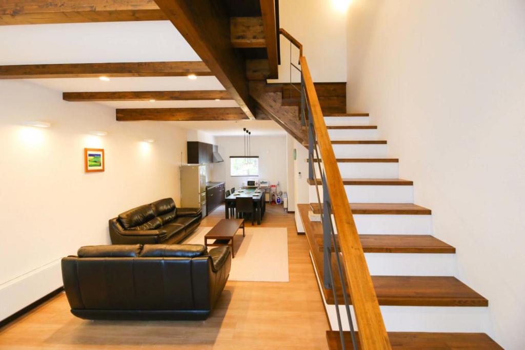 Tsuru Apartments NakaNakafurano Екстериор снимка
